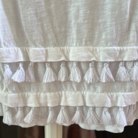 Lilly Pulitzer Tassel Tee - Picture 2 of 5